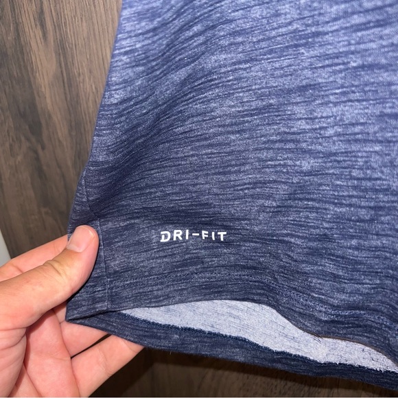 Nike New York Yankees Dri-Fit Shirt - Picture 3 of 5